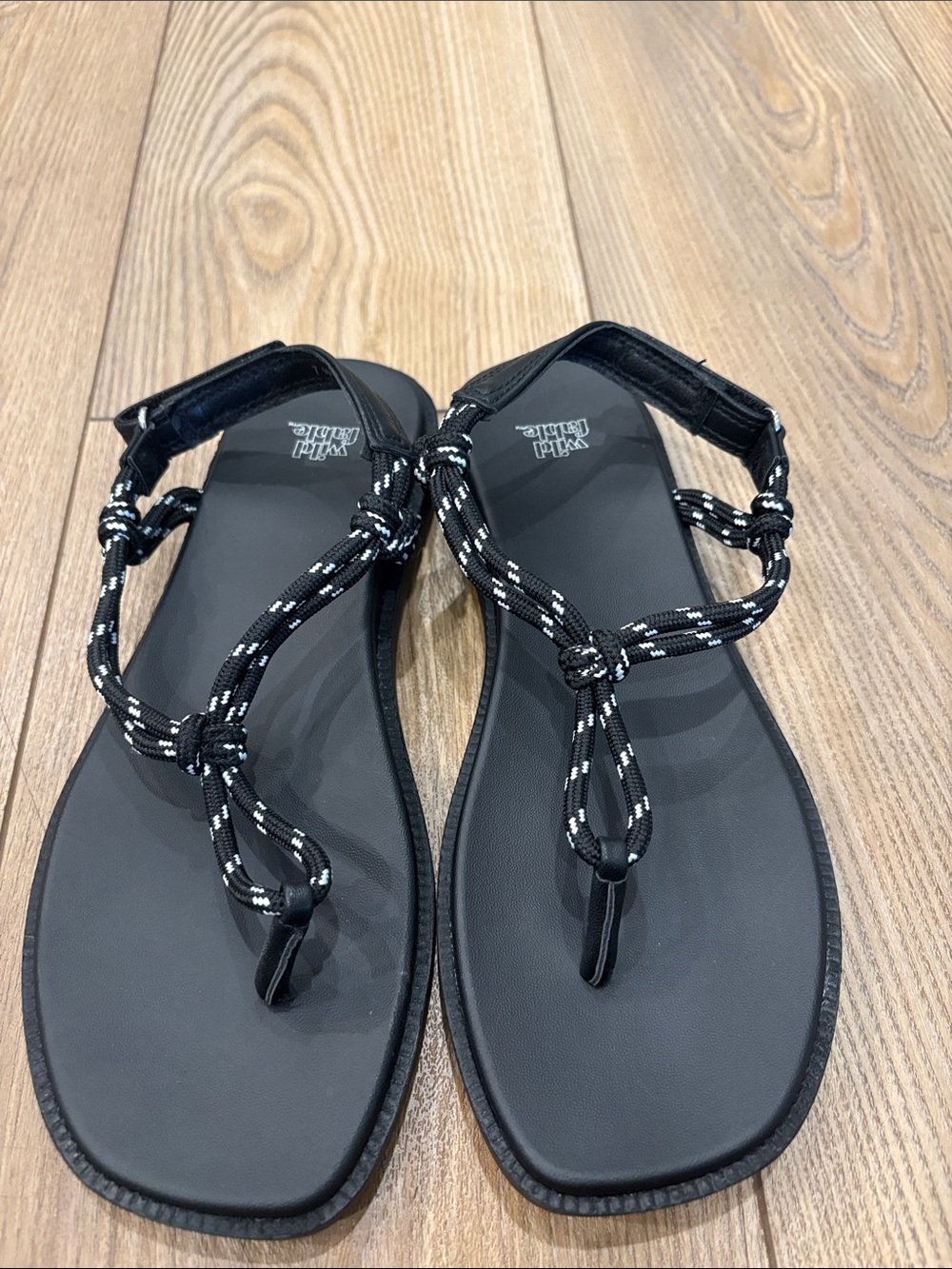 wild fable Black Rope-Knot Thong Sandals
